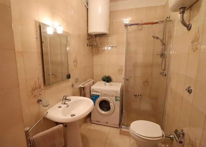 Nicole In Salento 5 Posti