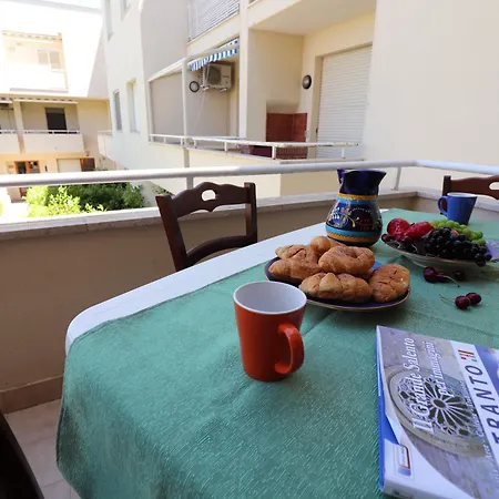 Nicole In Salento 5 Posti Апартаменты *